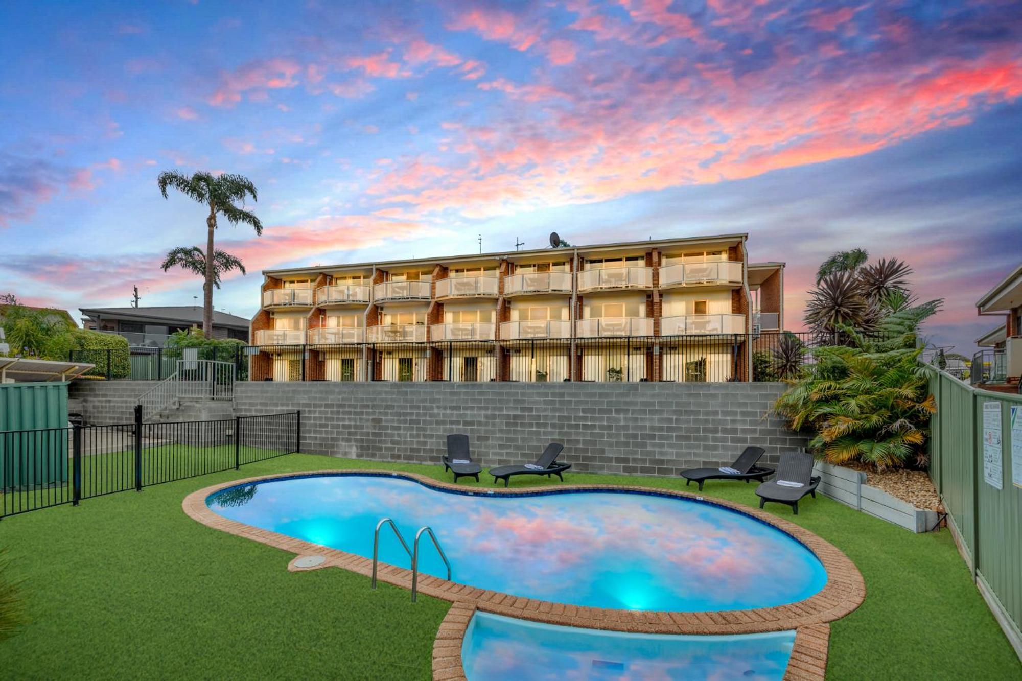 Sapphire Waters Motor Inn Merimbula Exterior photo