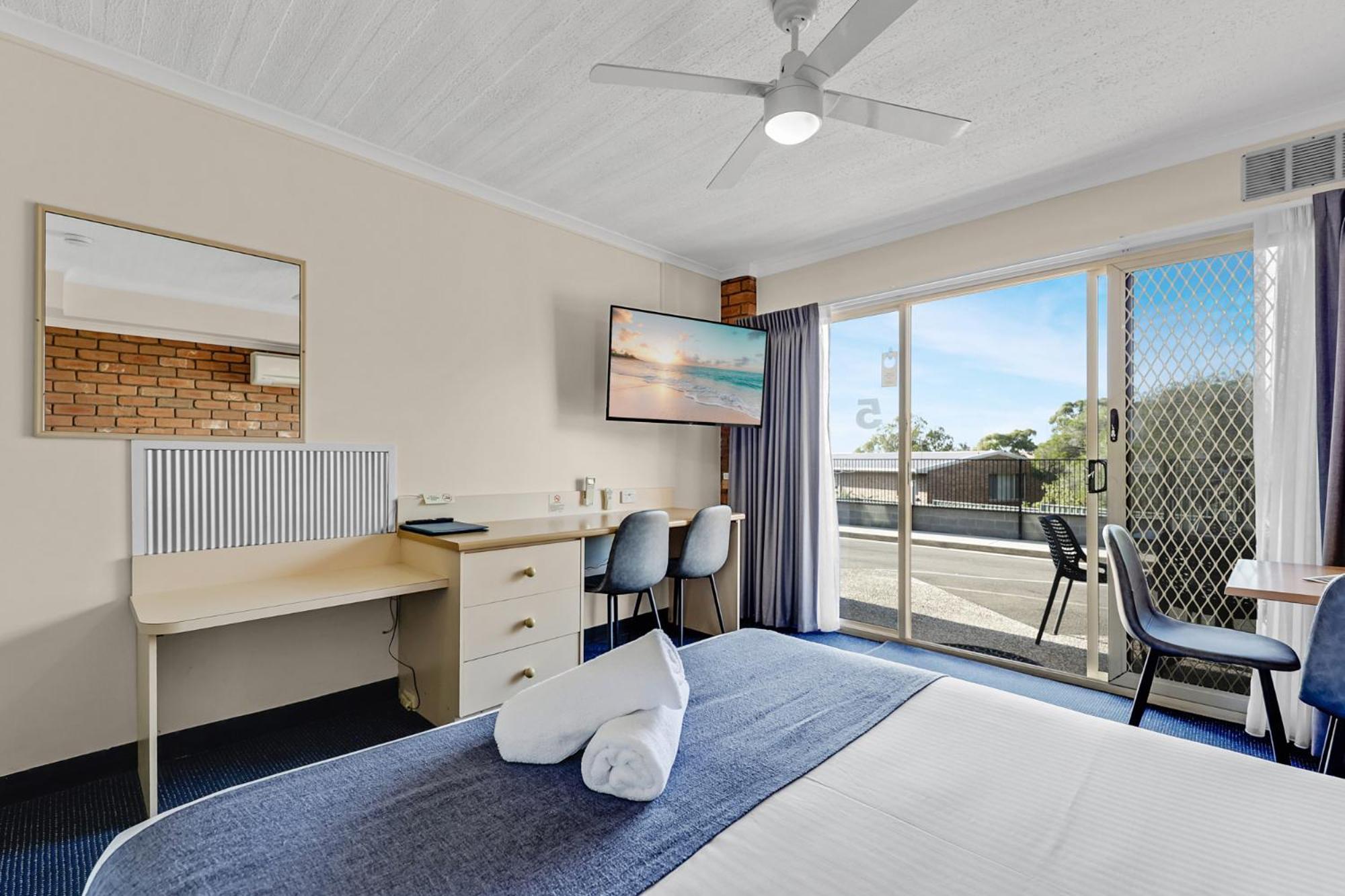 Sapphire Waters Motor Inn Merimbula Exterior photo